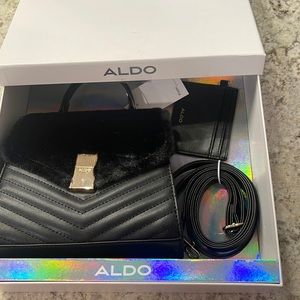 Aldo’s Giftset- purse and small wallet